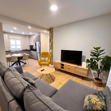 Apartamento Reformado Centro De *